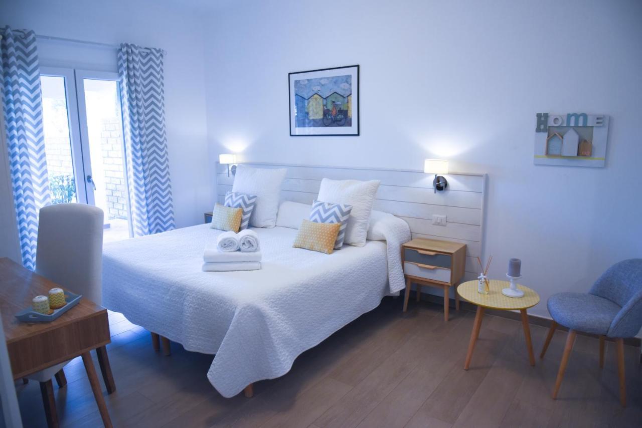 Bed And Breakfast Country Cottage Civitavecchia Bagian luar foto